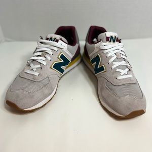 New Balance 574 Essential Trainers Mens Size 10.5